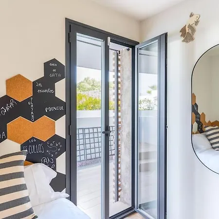 Apartment Genoveses Suites, 3 Hab, Garaje, Piscina, Solarium Y Wifi *
