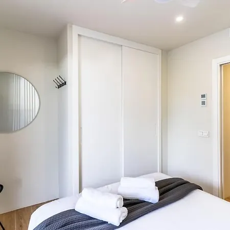 Genoveses Suites, 3 Hab, Garaje, Piscina, Solarium Y Wifi *